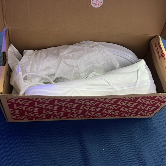 White vans size 7.5 - Picture 5 of 5